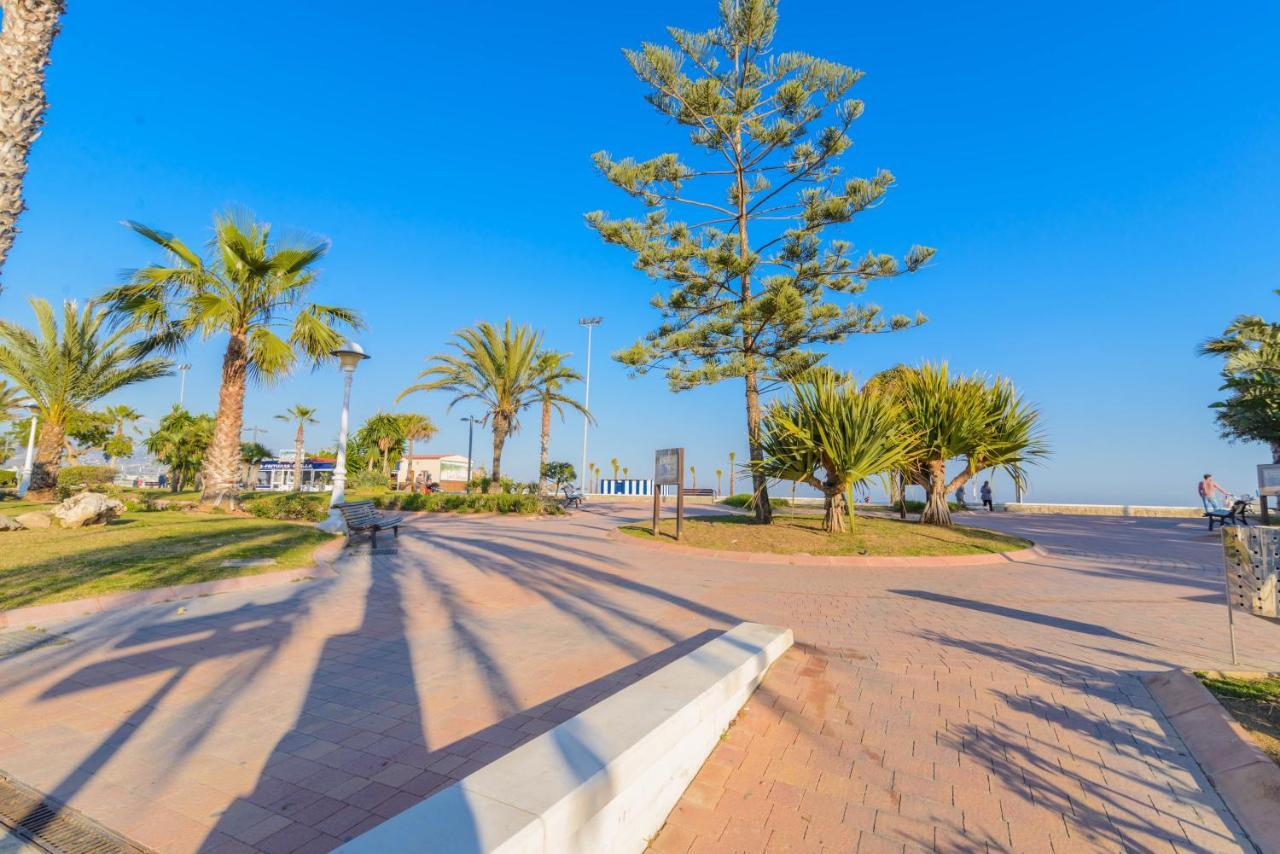 Atico Con Vistas Espectaculares Al Mar Apartment Torre Del Mar Exterior photo